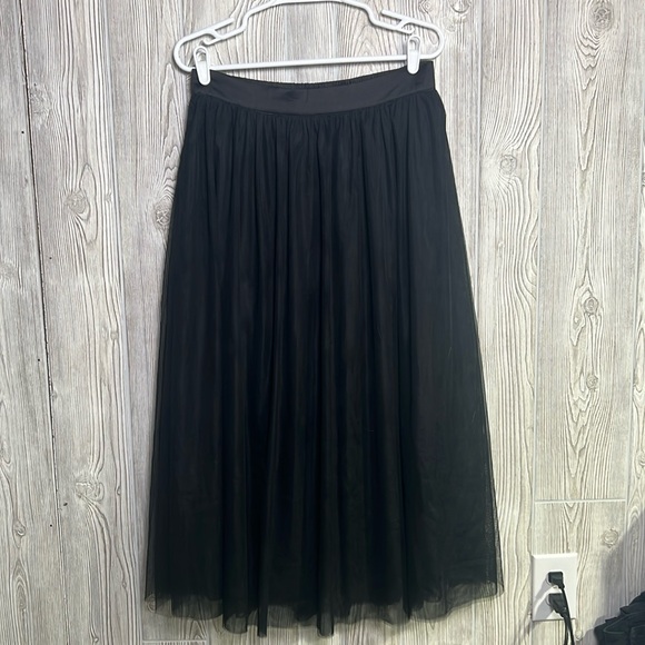 HALARA Dresses & Skirts - Halara High Waisted Mesh Overlay Flowy Flare Midi Casual Skirt Black Size Large